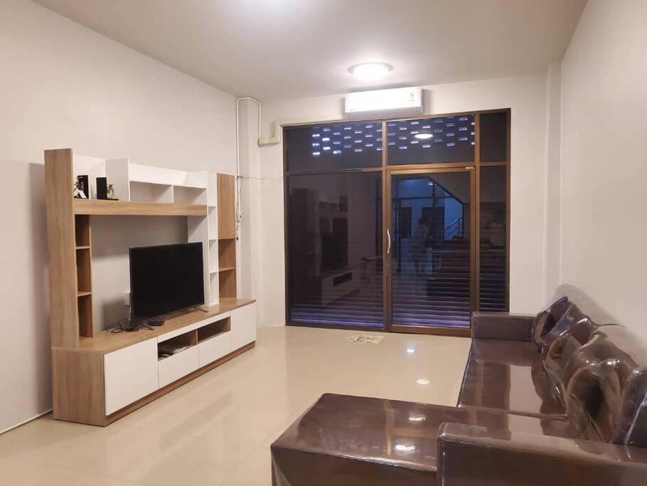 האט יאי Khoksametchun Hostel Plus 2 מראה חיצוני תמונה